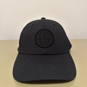 Stone Island Hat in excellent condition